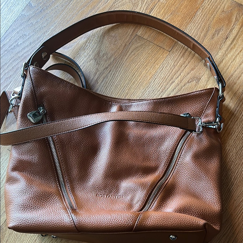 Bostanten Leather Shoulder Bag